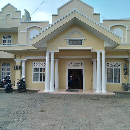 Hotel Pekalongan Syariah Mitra Reddoorz Zewnętrze zdjęcie